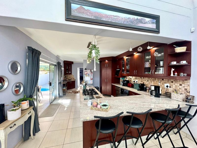 3 Bedroom House For Sale in Elisenheim - Photo 7