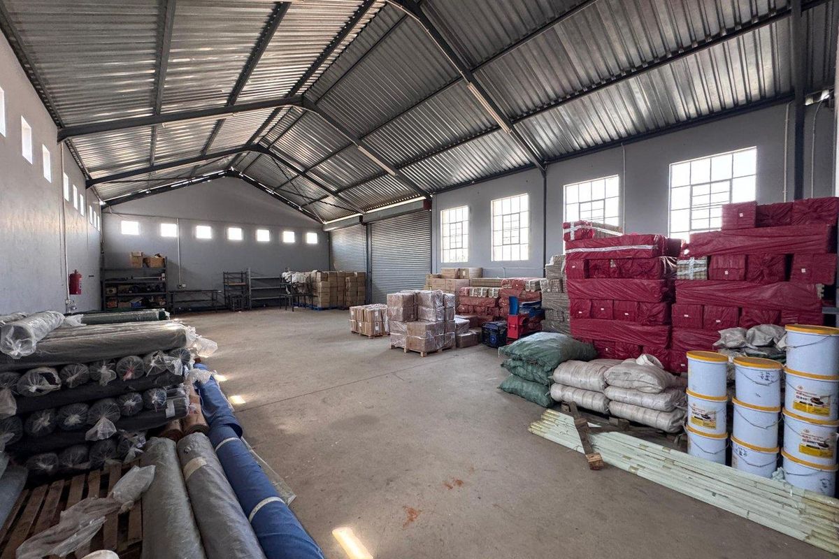 Warehouse To Let In Northern Industrial - Photo 5