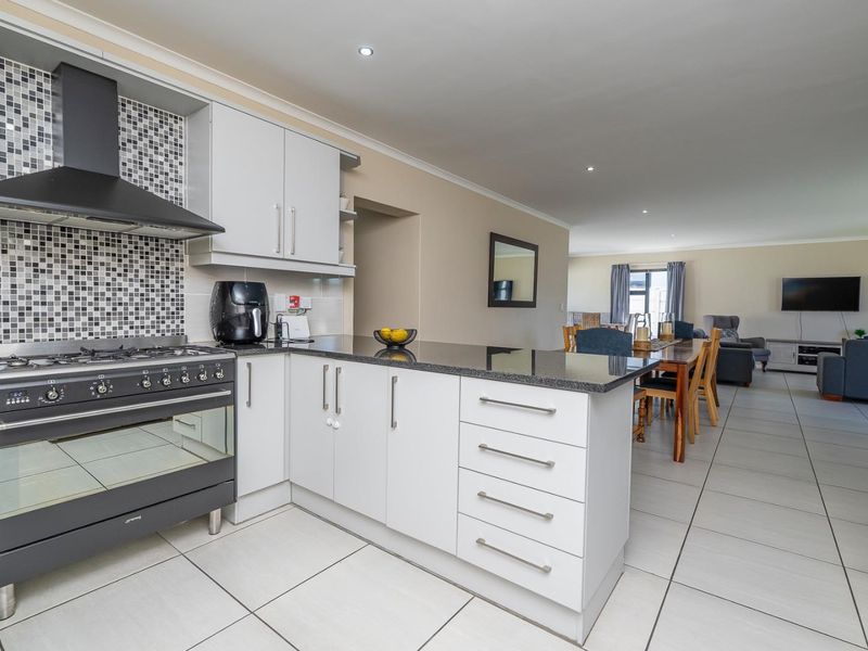 Modern and Refined - Solè Country Estate - Photo 7