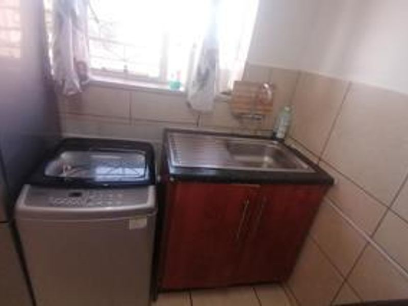 Investers dream priced to go - Photo 9