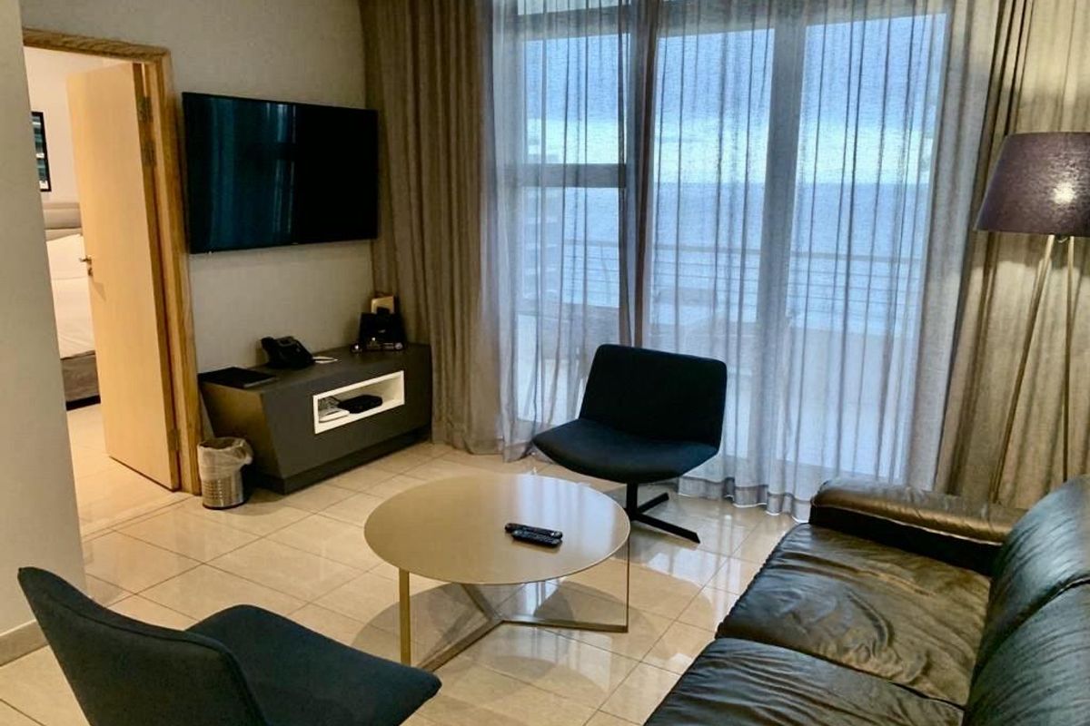 Hendra Estates -fully furnished  Exquisite 2 Bedroom Apartment for sale !! - Photo 2