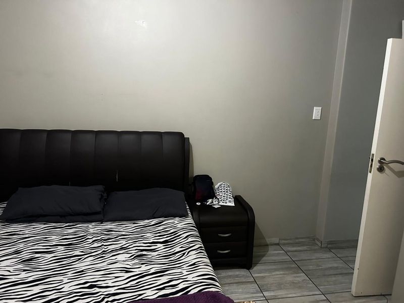2 Bedroom apartment priced to Go - Photo 9