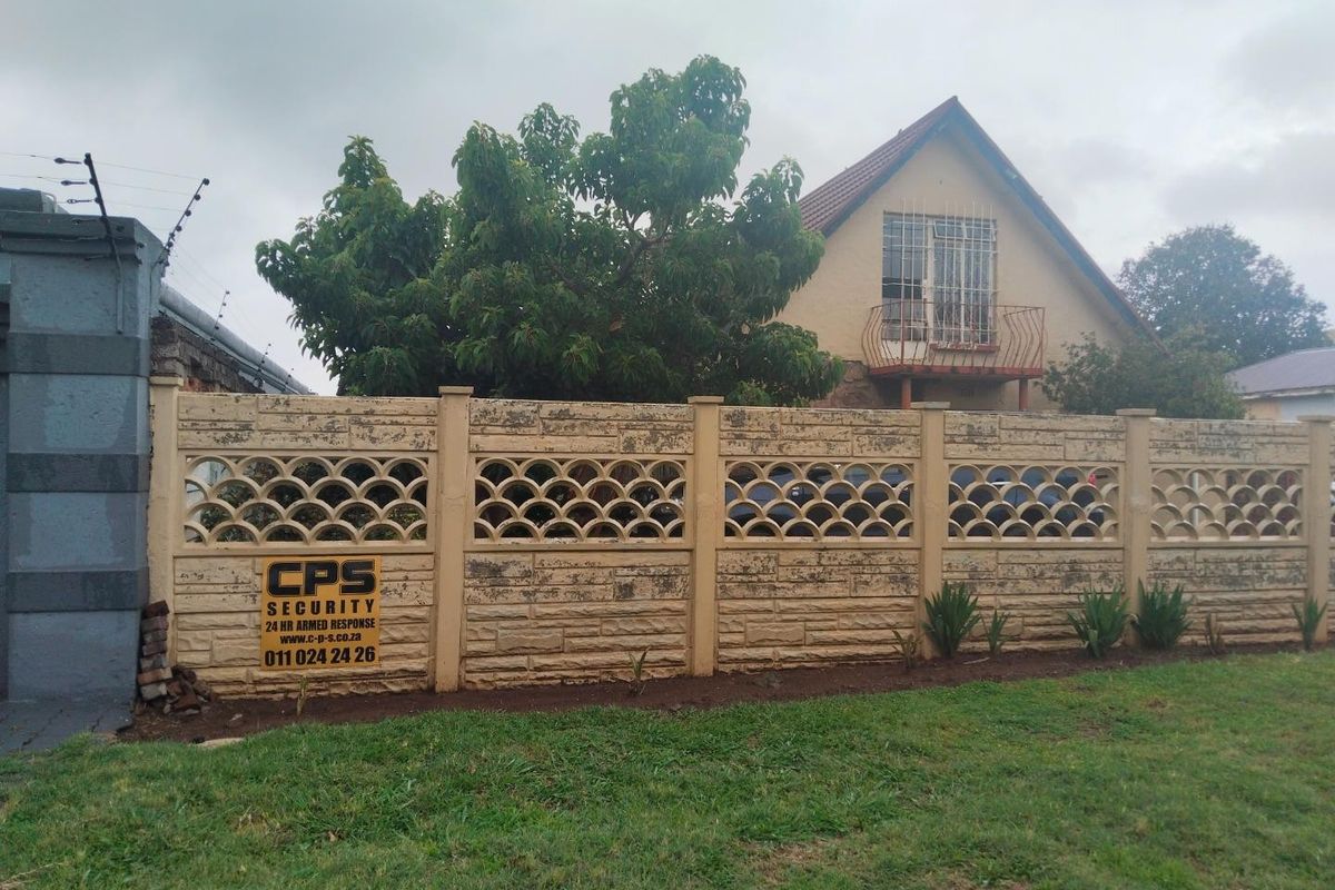 House For Sale in Florentia, Alberton - Photo 4
