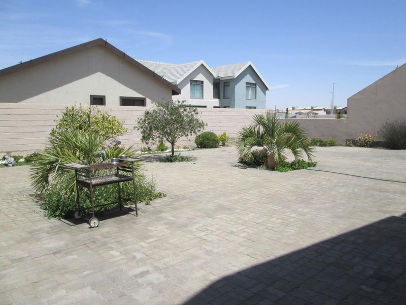 Modern double storey house close to all amenities - Photo 6