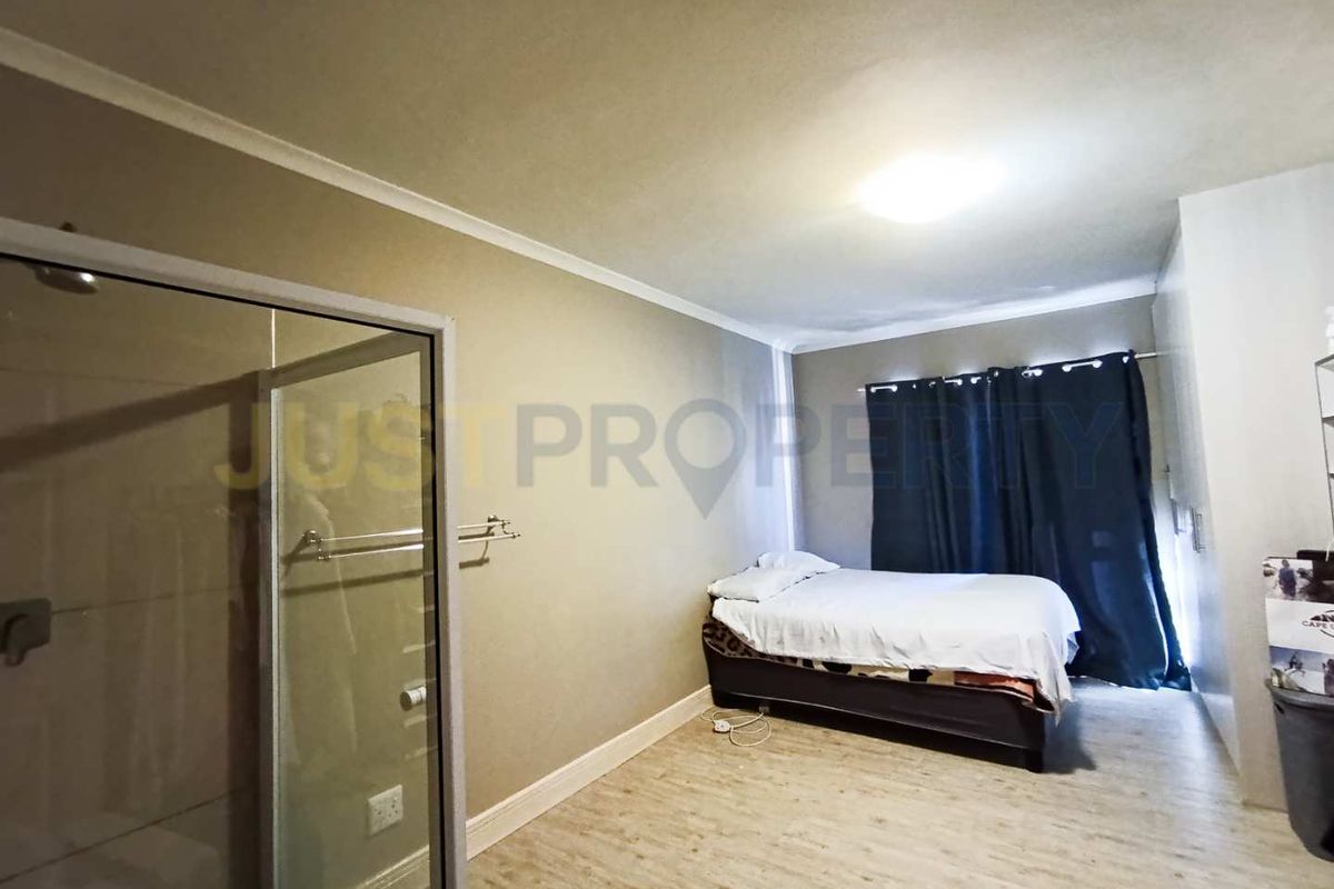 Ground Floor Townhouse for Sale – Mile 4, Swakopmund - Photo 3