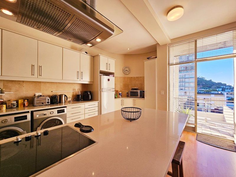 Welcome to Your Perfect Urban Retreat at Soho on Strand - Photo 6