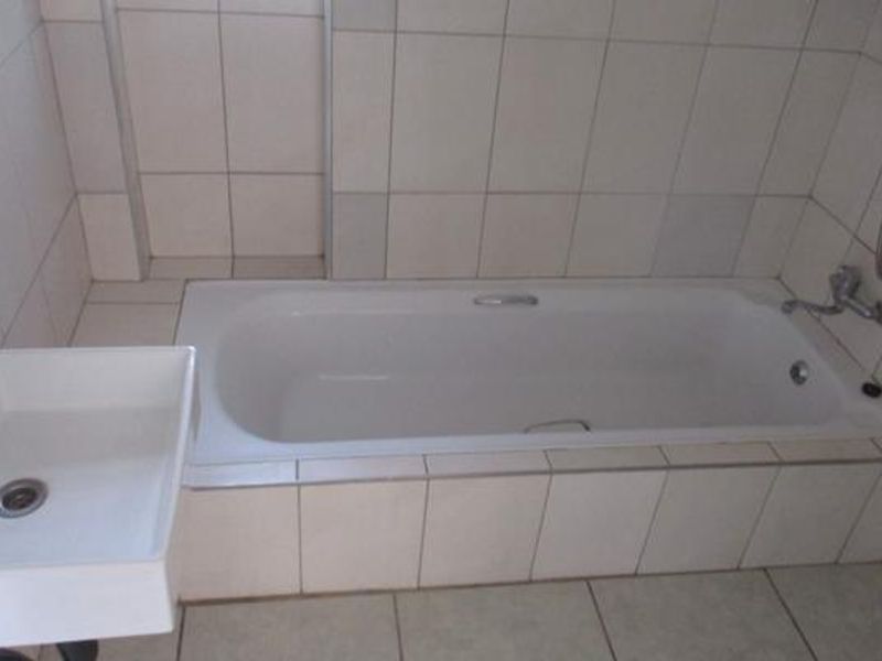 A neat 1 bedroom unit - Photo 6