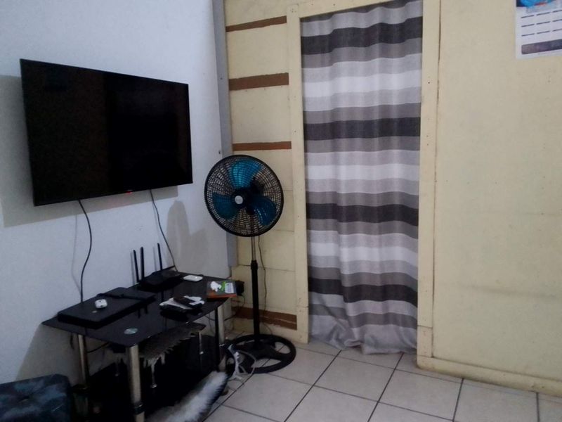 An investor's dream - bachelor apartment in South Beach for sale! - Photo 8