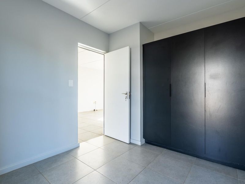 2 Bedroom apartment with Garden - Photo 8