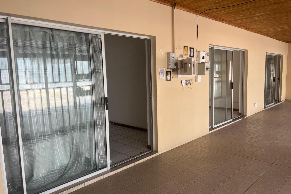 FOR SALE - INDUSTRIAL & OFFICE FACILITIES WITH 7-BEDROOM HOME - Photo 2