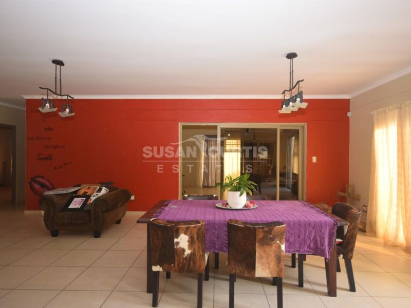 Big open house for the entertaining family - Photo 7