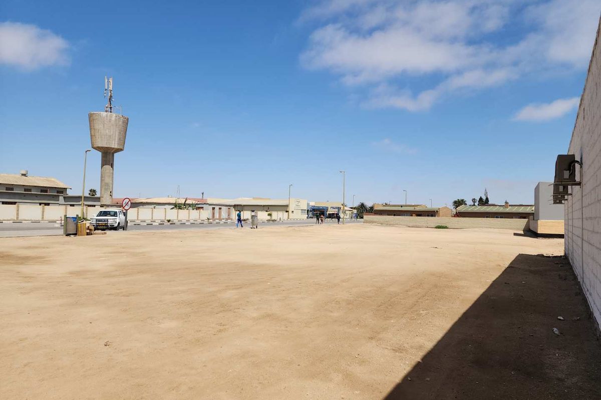 Rare oppertunity comes up in Henties Bay. - Photo 4