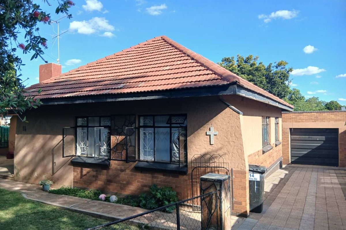 Family Home For Sale - Photo 2