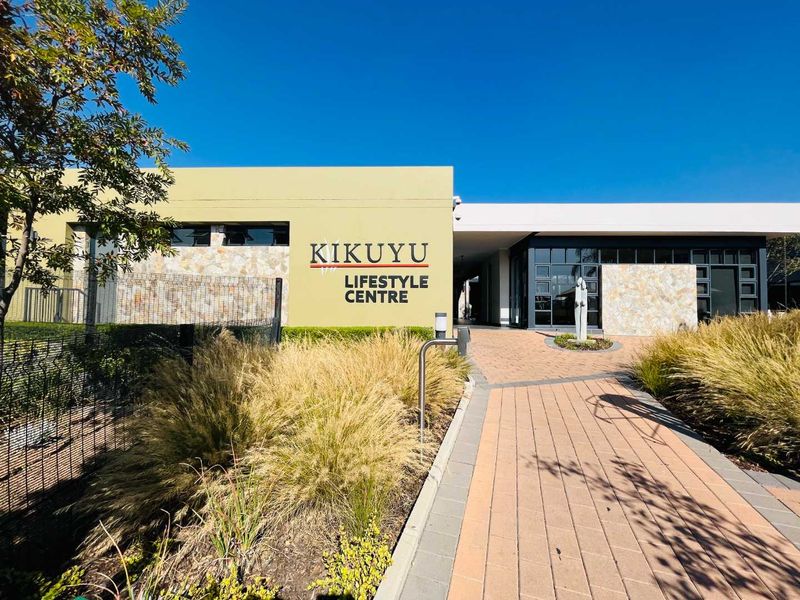 three bedroom , ground floor apartment with expansive garden for sale at Kikuyu Estate - Photo 4