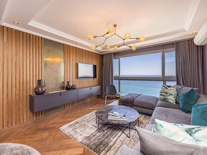 19th-Floor Pavilion Place with Panoramic Ocean Views - Photo 3