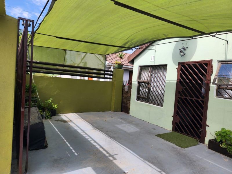 Charming 3-Bedroom Home with Modern Amenities - Photo 10