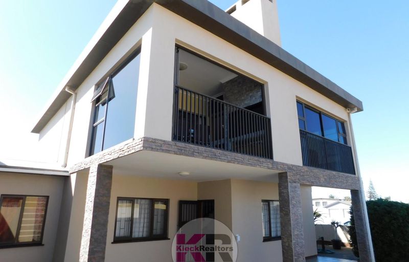 Double-Storey Home in Henties Bay + Flat