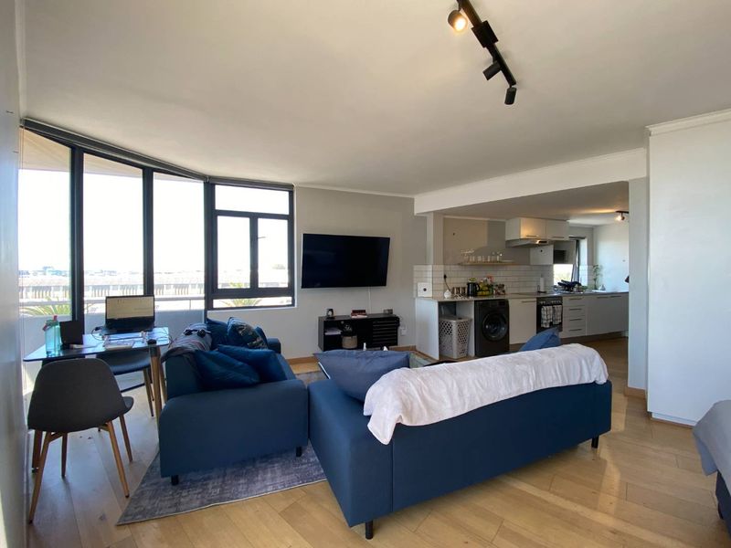 Where Lifestyle Meets Smart Returns - Photo 9