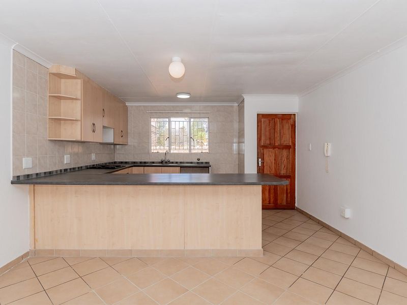 Spacious 3-Bedroom, 2-Bathroom Lock-Up-and-Go Townhouse in Terenure – Welcome Home! - Photo 7