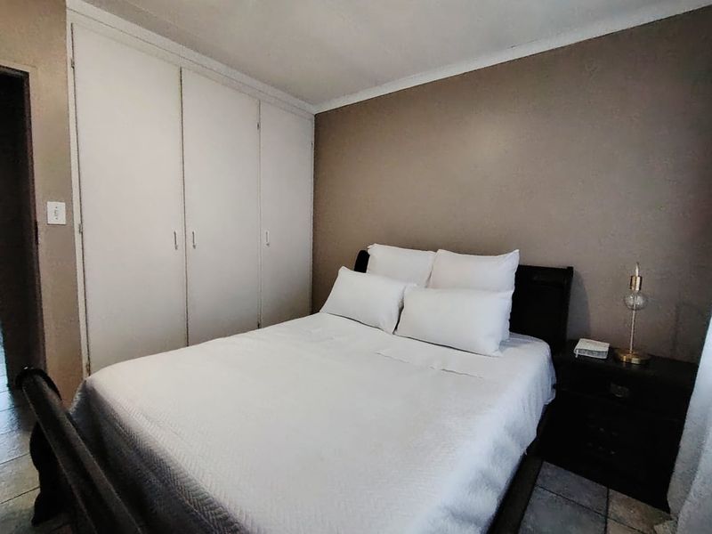 Your Dream Home Awaits in Baysvalley with Bonus Flat - Photo 2