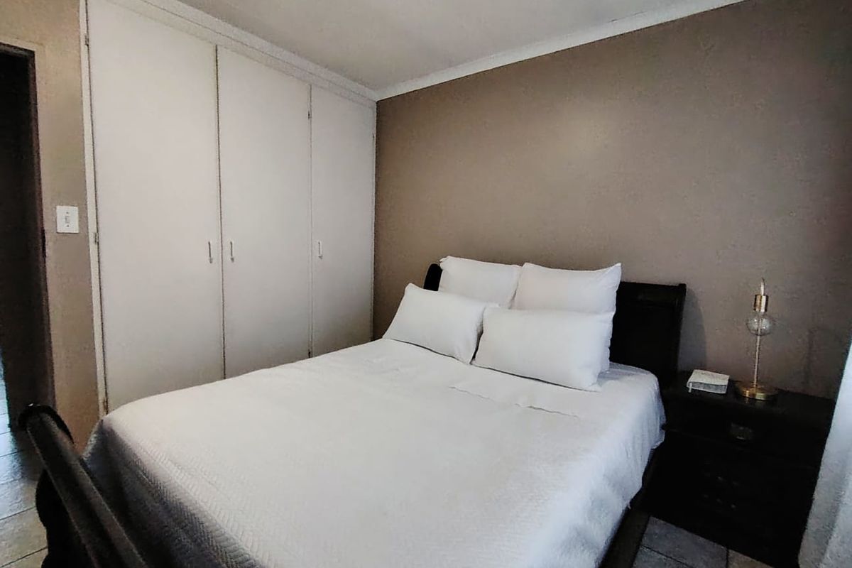 Your Dream Home Awaits in Baysvalley with Bonus Flat - Photo 2