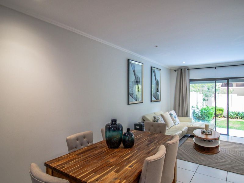 Gorgeous 2 Bed 1 Bath Garden Apartment For Sale in Lonehill - Photo 6