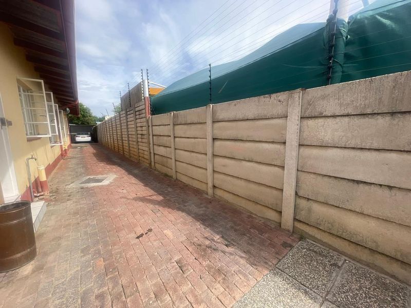 FOR SALE HOUSE IN ACADEMIA - Photo 3