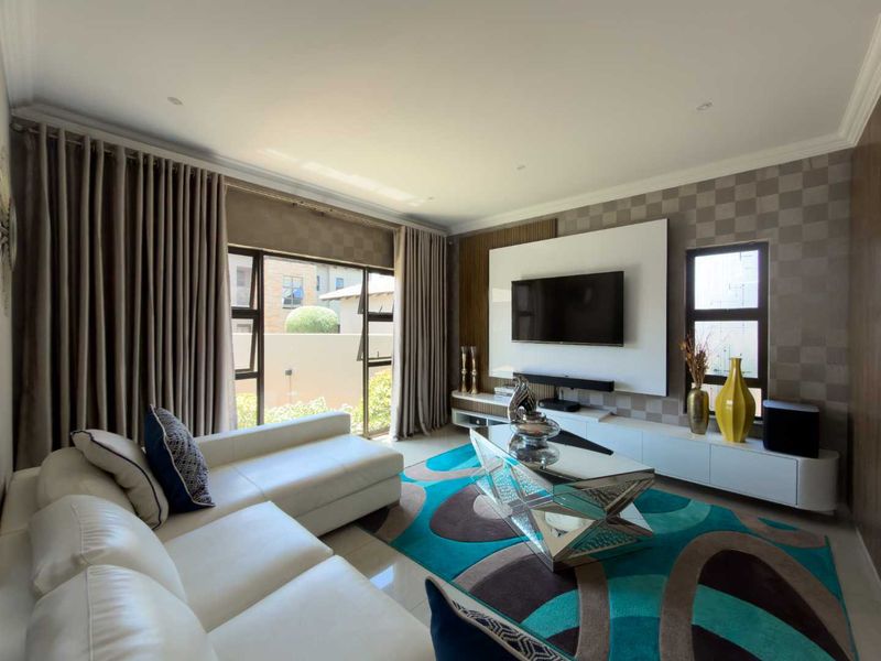 Modern Charm Meets Estate Living - Photo 4