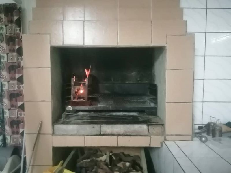 FOR SALE- 4 BEDROOM HOUSE IN OUTJO, NAMIBIA - Photo 5