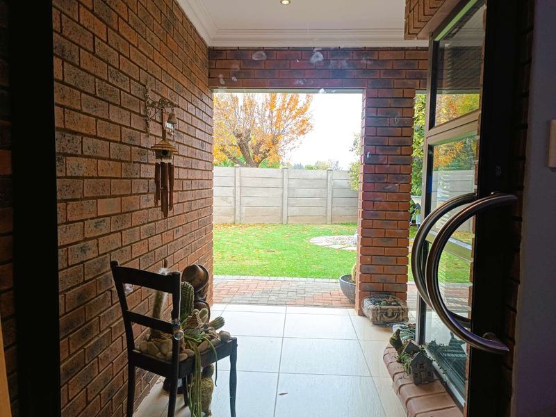 Family Home with Flat  and Off-Grid Features - Photo 3