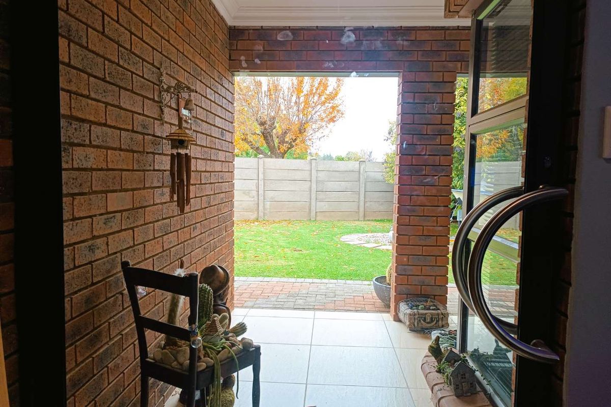 Family Home with Flat  and Off-Grid Features - Photo 3