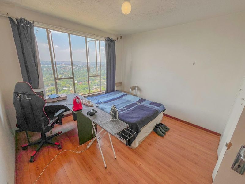 2 Bedroom Apartment / Flat for Sale in La Montagne - Photo 6