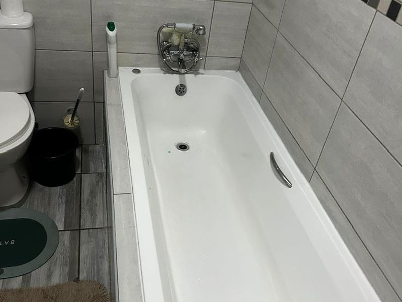 2 Bedroom apartment priced to Go - Photo 10