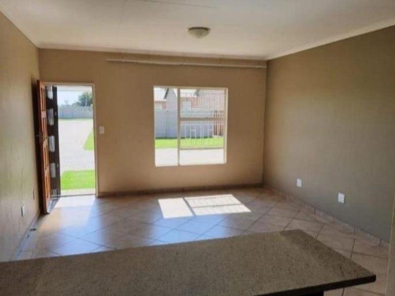 2Bed, 2Bath Townhouse in Riversdale, Meyerton. - Photo 8