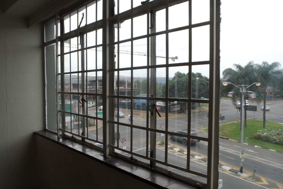 1.5 BEDROOM FLAT TO RENT IN GEZINA - Photo 3