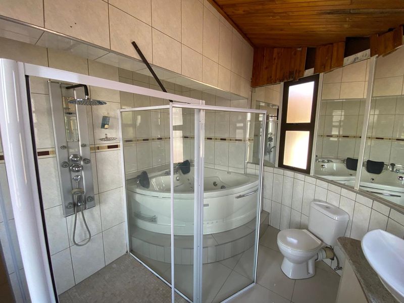 Cimbebasia - 5 Bedroom house for sale. - Photo 10