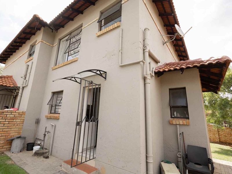 Duplex Townhouse in Celtisdal for Sale - Photo 2