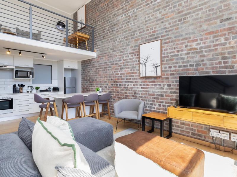 Fully Furnished 2 Bedroom Apartment For Sale in Woodstock - Photo 8