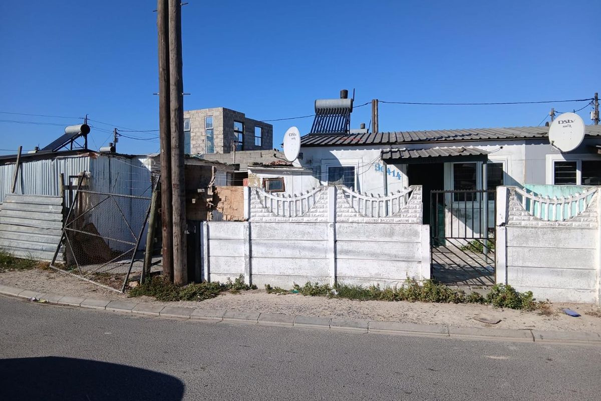 Stunning Entry-Level Property in Blackheath - R360,000 - Photo 2