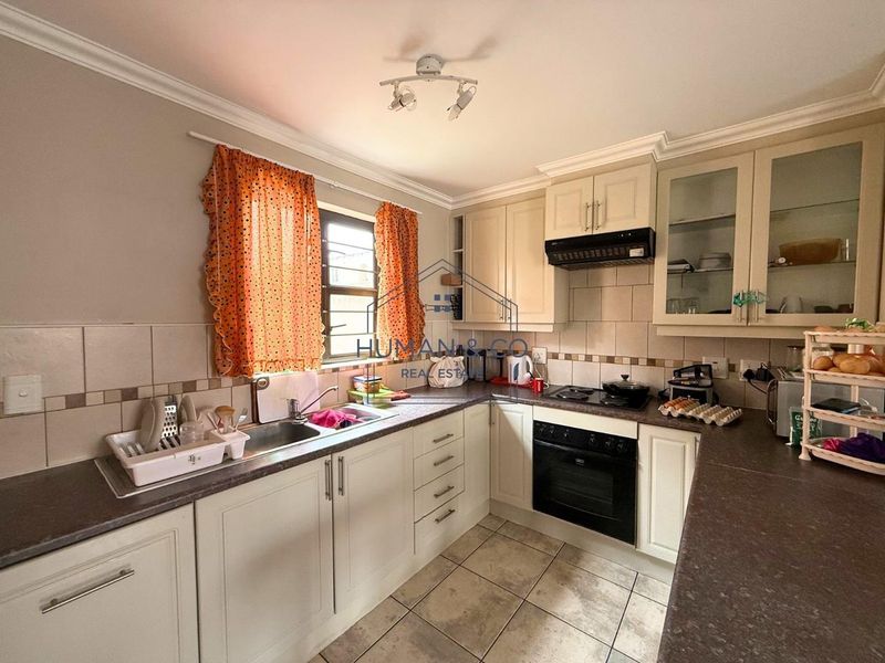 Great Investment Opportunity in Fairway Estate - Photo 3