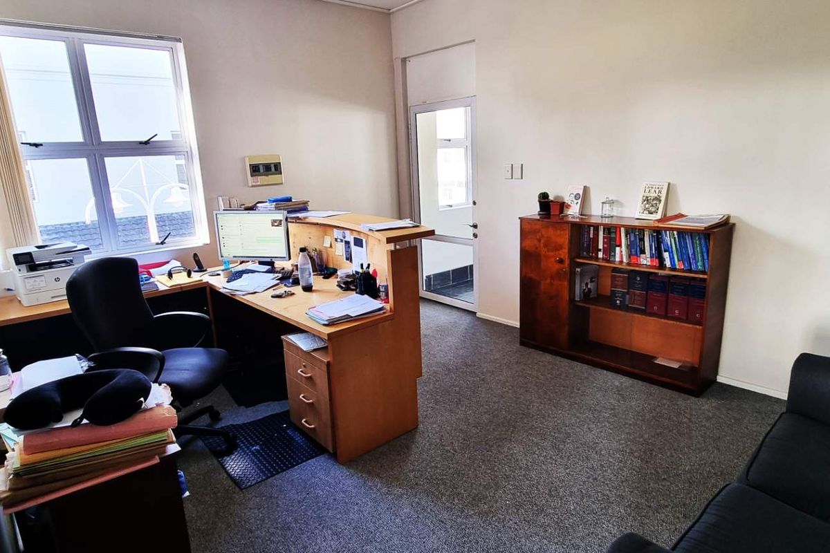 First Floor Office in Westlake Square - Photo 5