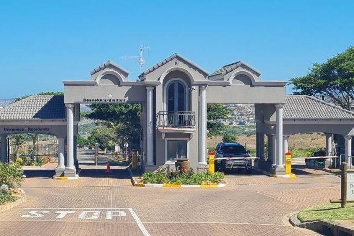 Vacant Land in Prestigious Monte Christo Estate - Photo 2