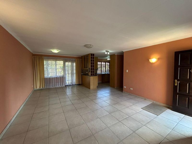 Pet Friendly Simplex For Sale In Goedeburg - Photo 6