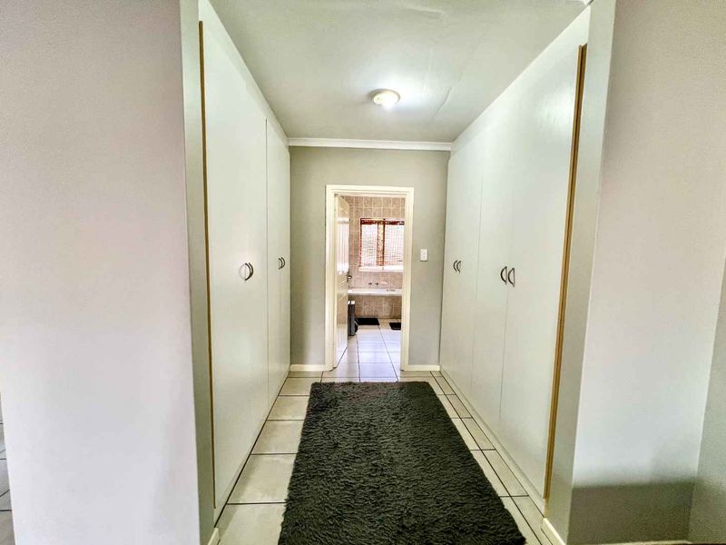 Charming and spacious apartment for sale - Photo 10