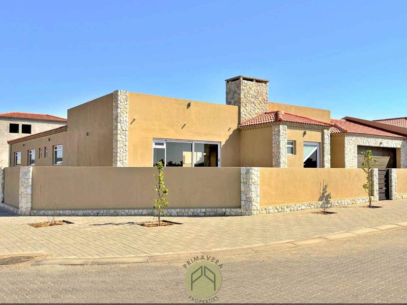 BRAND NEW 3 Bedroom House FOR SALE in Rossmund Golf Estate, Swakopmund - Photo 1
