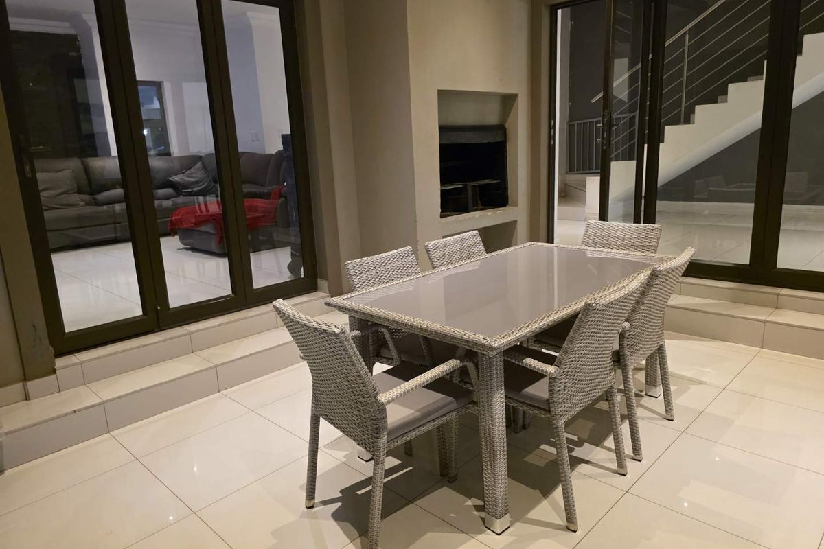 This might be too much space for a family that never hosts. - Photo 5