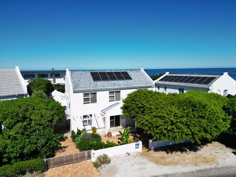 Steps from the Shore — A Charming Vermont Retreat with Endless Possibility - Photo 2