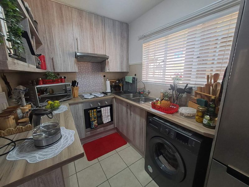 First Floor Unit For Sale in a Secure Estate! - Photo 3