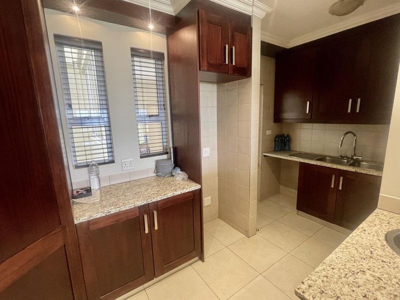 Hendra - Spacious 4-Bedroom Ground Floor Apartment with Sea Views – Ilala Ridge Estate - Photo 8