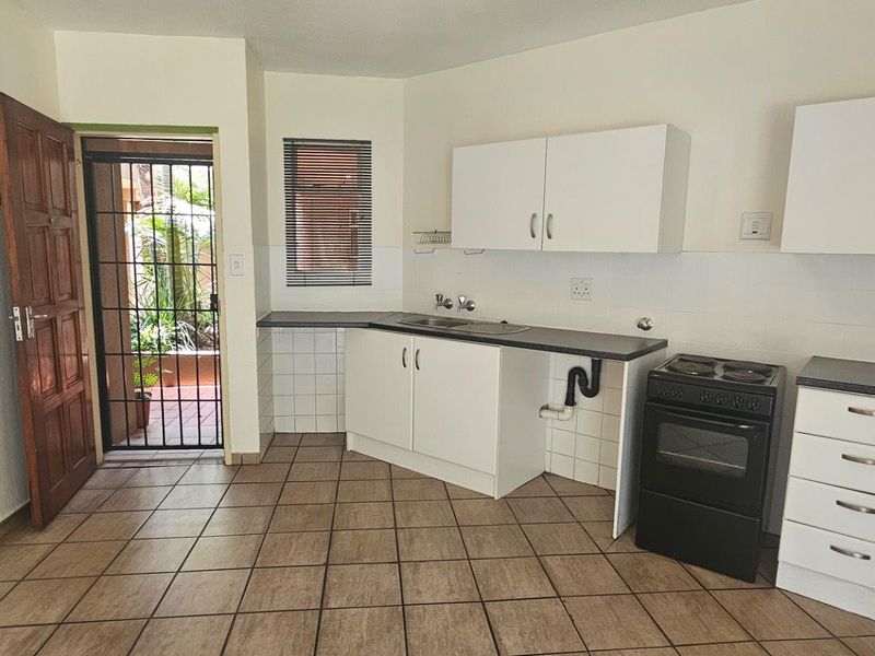 Exquisite Charm for First-Time Buyers & Investors - Photo 6